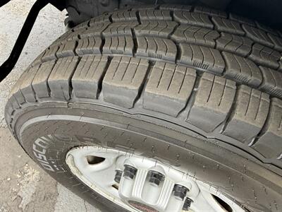 2013 GMC Savana 3500 139 " Cutaway - Photo 10 - Flushing, MI 48433