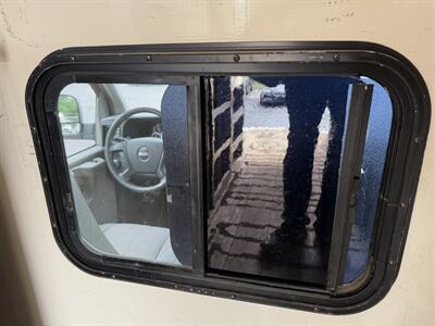 2013 GMC Savana 3500 139 " Cutaway - Photo 32 - Flushing, MI 48433