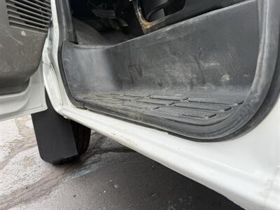 2013 GMC Savana 3500 139 " Cutaway - Photo 48 - Flushing, MI 48433