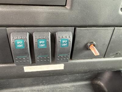 2013 GMC Savana 3500 139 " Cutaway - Photo 16 - Flushing, MI 48433