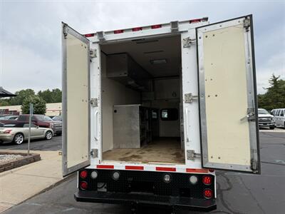 2013 GMC Savana 3500 139 " Cutaway - Photo 17 - Flushing, MI 48433