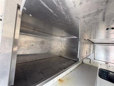 2013 GMC Savana 3500 139 " Cutaway - Photo 25 - Flushing, MI 48433