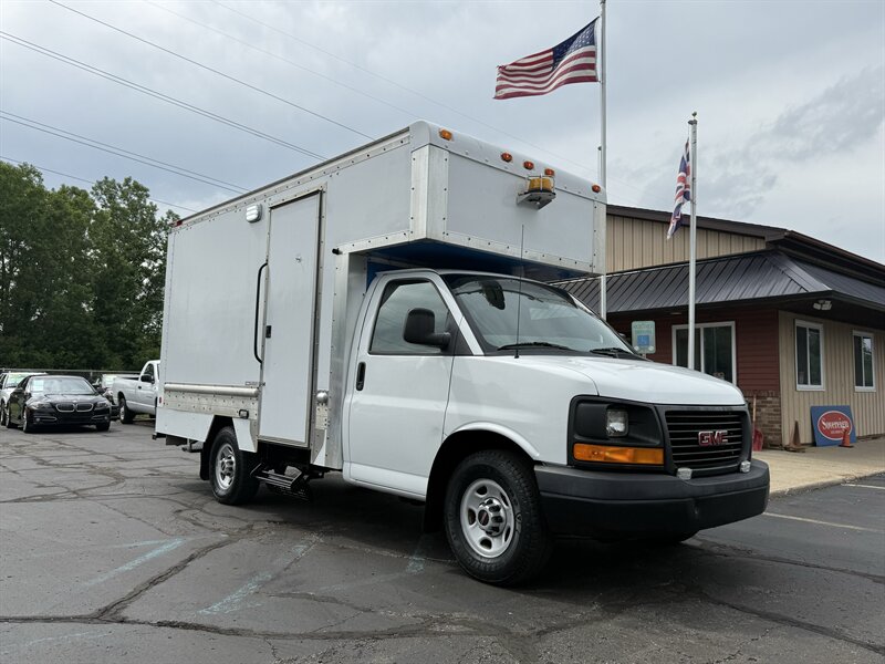 2013 GMC Savana 3500  139 " Cutaway - Photo 1 - Flushing, MI 48433