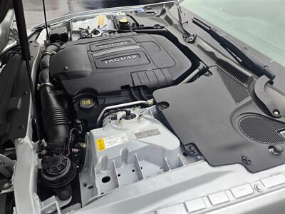 2010 Jaguar XK   - Photo 12 - Flushing, MI 48433
