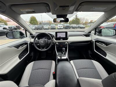 2024 Toyota RAV4 XLE  AWD - Photo 22 - Flushing, MI 48433
