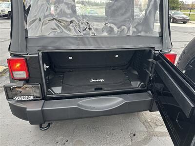 2017 Jeep Wrangler Sport  4X4 - Photo 14 - Flushing, MI 48433