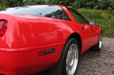 1993 Chevrolet Corvette   - Photo 19 - Flushing, MI 48433