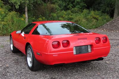 1993 Chevrolet Corvette   - Photo 3 - Flushing, MI 48433