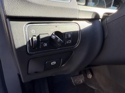 2015 Volvo V60 Cross Country T5  AWD - Photo 19 - Flushing, MI 48433