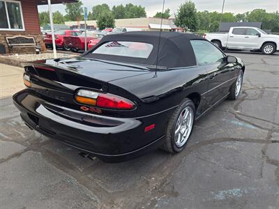 2000 Chevrolet Camaro SS Convertible  6-Speed - Photo 7 - Flushing, MI 48433