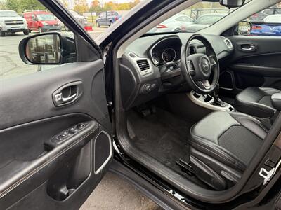 2019 Jeep Compass Latitude  4X4 - Photo 9 - Flushing, MI 48433