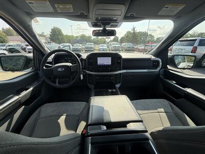 2023 Ford F-150 XLT  SUPERCREW 4X4 - Photo 10 - Flushing, MI 48433