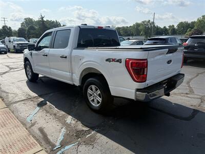 2023 Ford F-150 XLT  SUPERCREW 4X4 - Photo 5 - Flushing, MI 48433