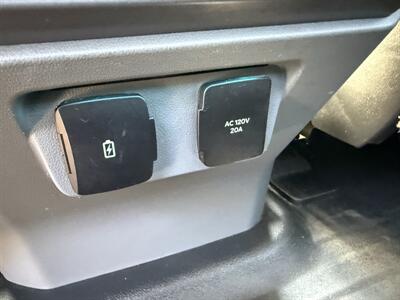 2023 Ford F-150 XLT  SUPERCREW 4X4 - Photo 24 - Flushing, MI 48433
