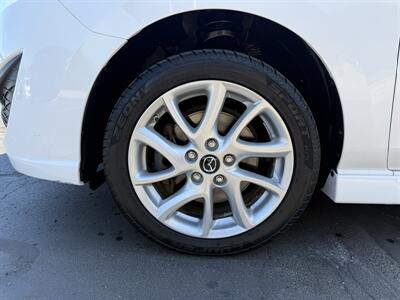 2015 Mazda Mazda5 Touring   - Photo 11 - Flushing, MI 48433