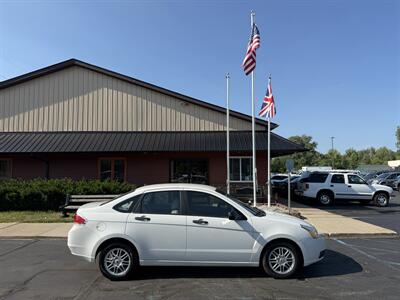 2009 Ford Focus SE - Photo 4 - Flushing, MI 48433