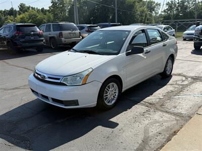2009 Ford Focus SE - Photo 3 - Flushing, MI 48433