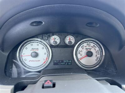 2009 Ford Focus SE - Photo 12 - Flushing, MI 48433