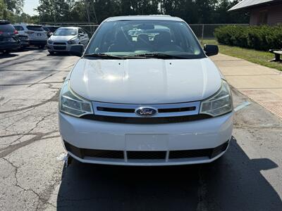 2009 Ford Focus SE - Photo 2 - Flushing, MI 48433