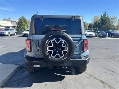 2022 Ford Bronco 4-Door Advanced 4x4  Outer Banks - Photo 6 - Flushing, MI 48433