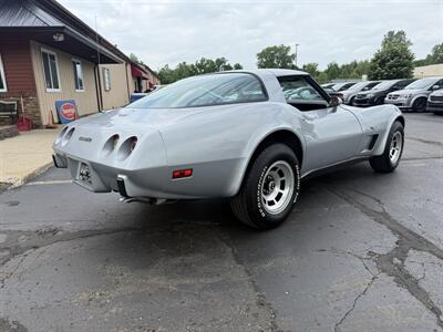 1979 Chevrolet Corvette L48  4 Speed Manual - Photo 11 - Flushing, MI 48433