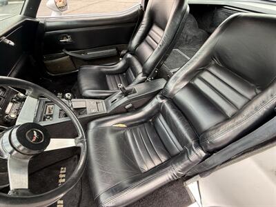 1979 Chevrolet Corvette L48  4 Speed Manual - Photo 14 - Flushing, MI 48433