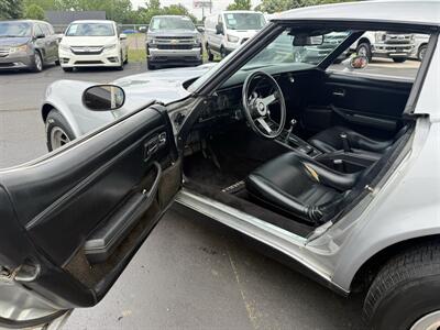 1979 Chevrolet Corvette L48  4 Speed Manual - Photo 26 - Flushing, MI 48433