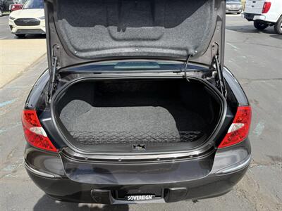 2009 Buick LaCrosse CX   - Photo 17 - Flushing, MI 48433