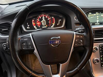 2017 Volvo V60 Cross Country T5 Premier AWD - Photo 18 - Flushing, MI 48433