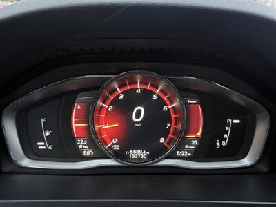 2017 Volvo V60 Cross Country T5 Premier AWD - Photo 14 - Flushing, MI 48433