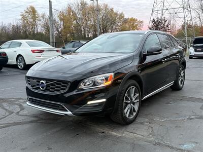 2017 Volvo V60 Cross Country T5 Premier AWD - Photo 4 - Flushing, MI 48433