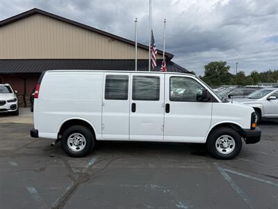 2016 Chevrolet Express 2500 Cargo - Photo 4 - Flushing, MI 48433