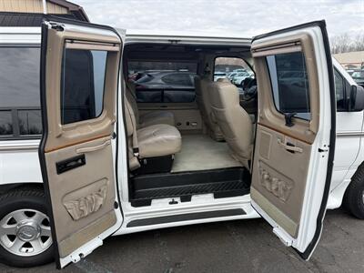 2006 Ford E-150  Tuscany Conversion - Photo 23 - Flushing, MI 48433