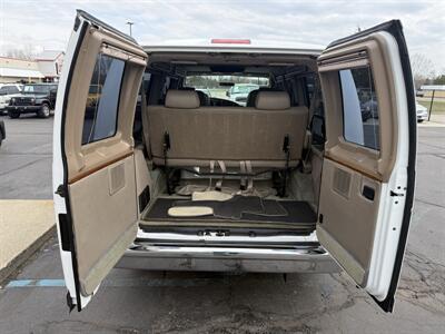 2006 Ford E-150  Tuscany Conversion - Photo 32 - Flushing, MI 48433