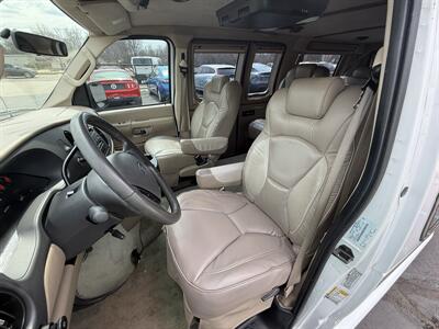 2006 Ford E-150  Tuscany Conversion - Photo 10 - Flushing, MI 48433