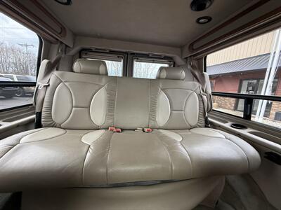 2006 Ford E-150  Tuscany Conversion - Photo 34 - Flushing, MI 48433