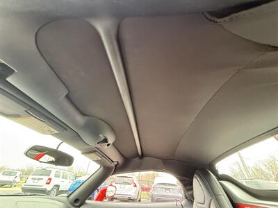 2007 Pontiac Solstice - Photo 14 - Flushing, MI 48433