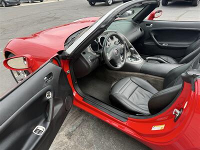 2007 Pontiac Solstice - Photo 24 - Flushing, MI 48433