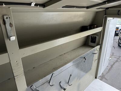 2013 Chevrolet Express 3500 Cutaway  Knapheide Service Body - Photo 22 - Flushing, MI 48433