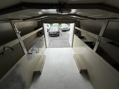 2013 Chevrolet Express 3500 Cutaway  Knapheide Service Body - Photo 12 - Flushing, MI 48433