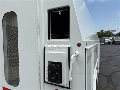 2013 Chevrolet Express 3500 Cutaway  Knapheide Service Body - Photo 25 - Flushing, MI 48433
