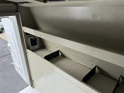 2013 Chevrolet Express 3500 Cutaway  Knapheide Service Body - Photo 21 - Flushing, MI 48433