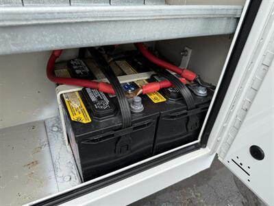 2013 Chevrolet Express 3500 Cutaway  Knapheide Service Body - Photo 28 - Flushing, MI 48433
