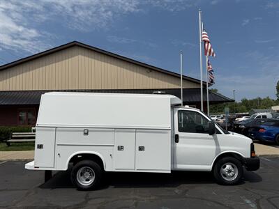 2013 Chevrolet Express 3500 Cutaway  Knapheide Service Body - Photo 5 - Flushing, MI 48433