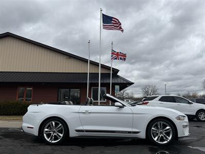 2021 Ford Mustang EcoBoost  Premium Convertible - Photo 18 - Flushing, MI 48433