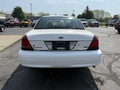 2010 Ford Crown Victoria Police Interceptor - Photo 6 - Flushing, MI 48433