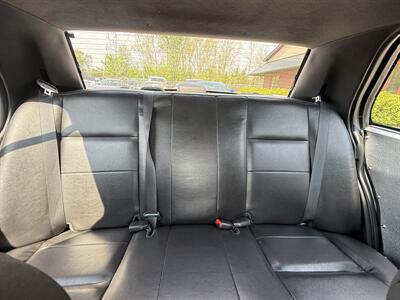 2010 Ford Crown Victoria Police Interceptor - Photo 12 - Flushing, MI 48433