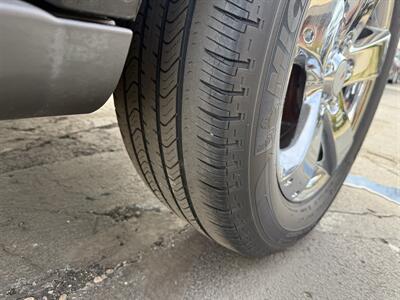 2008 Pontiac Torrent FWD - Photo 11 - Flushing, MI 48433