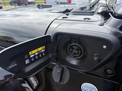 2022 Jeep Wrangler Unlimited Sahara 4xe   - Photo 8 - Flushing, MI 48433