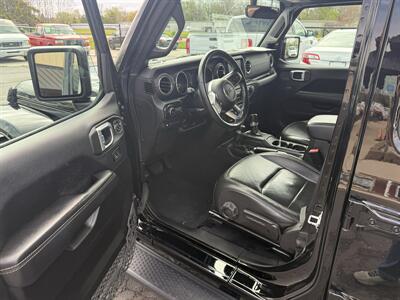 2022 Jeep Wrangler Unlimited Sahara 4xe   - Photo 13 - Flushing, MI 48433